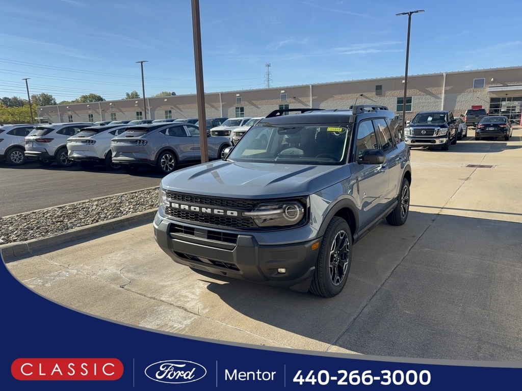 2025 Ford Bronco Sport Outer Banks's photo