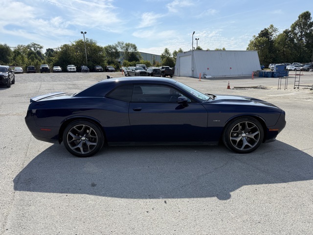 2015 Dodge Challenger SXT Plus photo 5