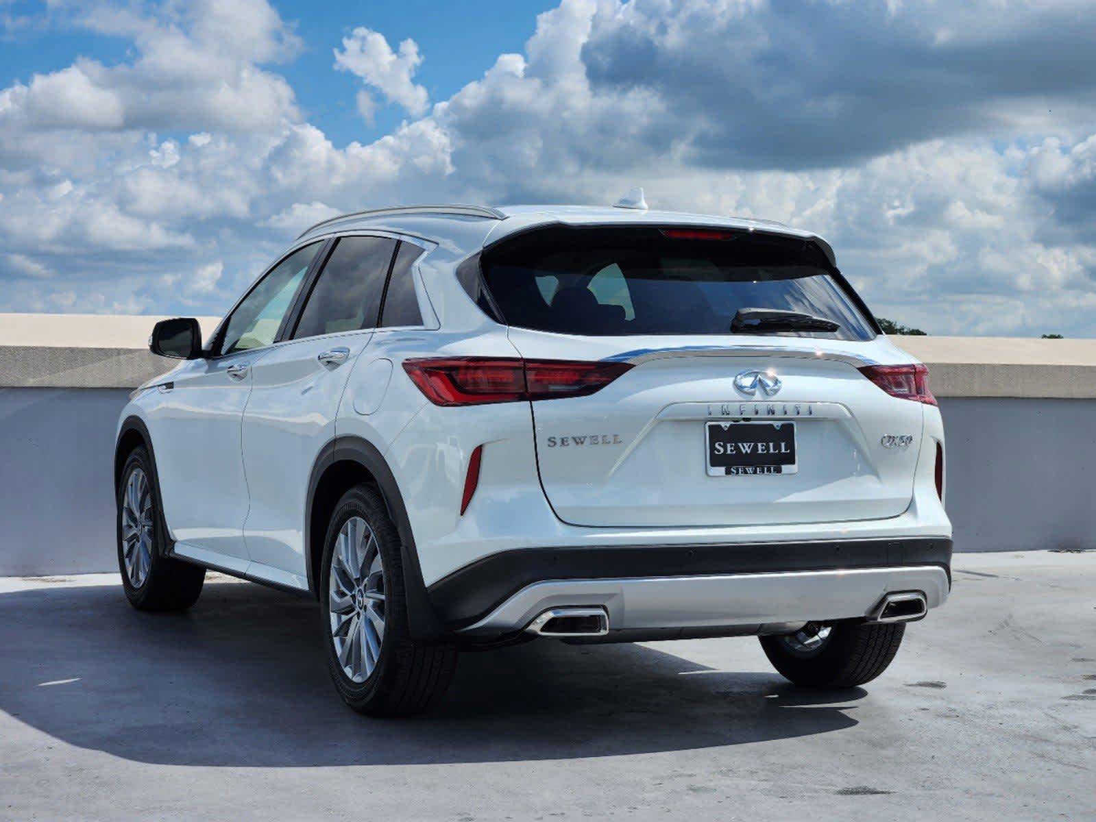 2024 Infiniti QX50 Luxe photo 4