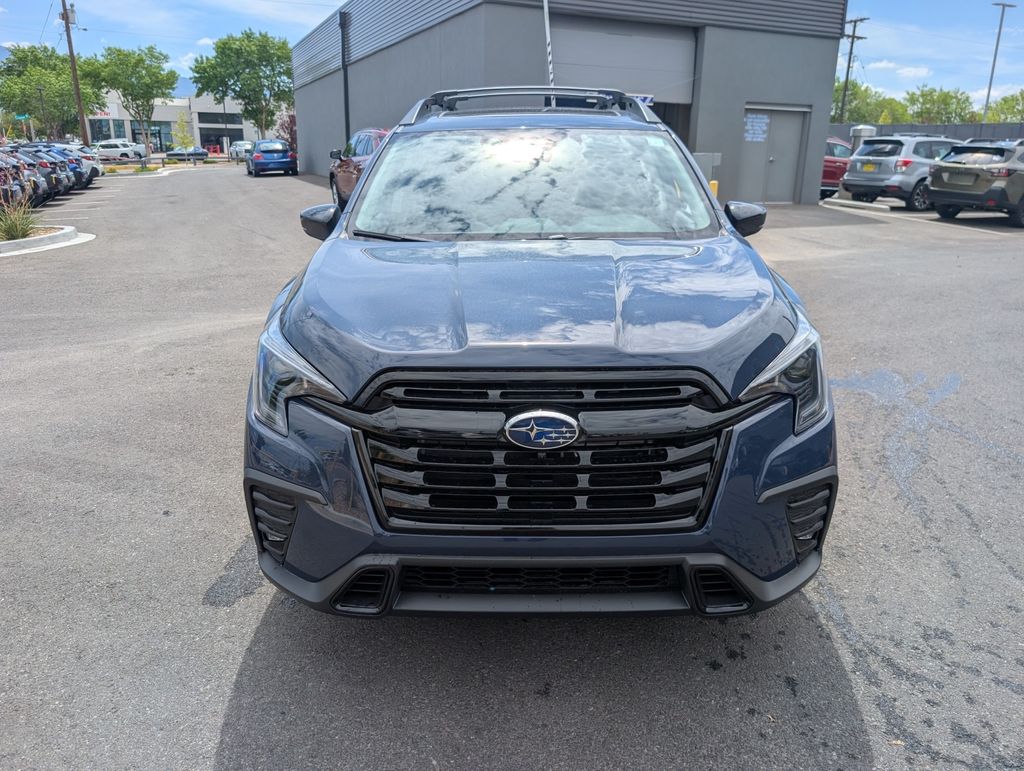 2025 Subaru Ascent Onyx Edition Touring photo 3