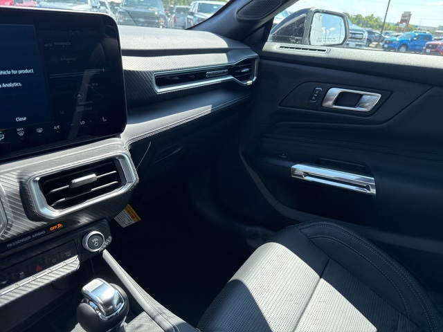 2025 Ford Mustang EcoBoost Premium Convertible photo 24