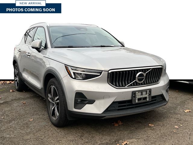 2023 Volvo XC40