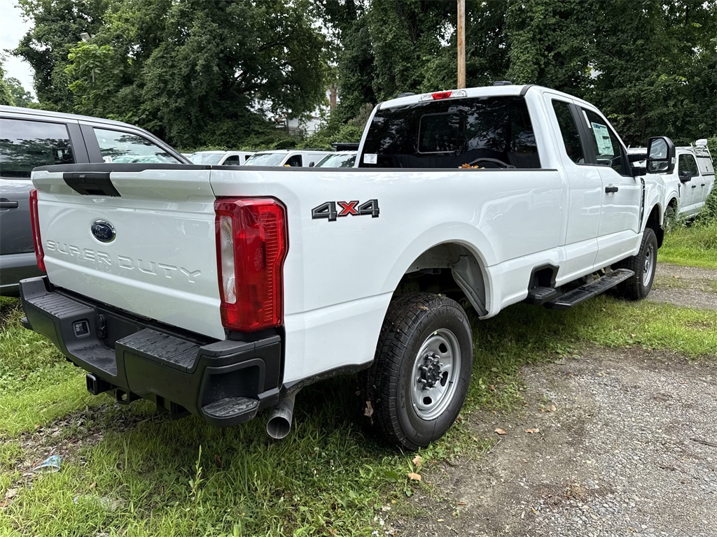 2025 Ford F-250 XL photo 6