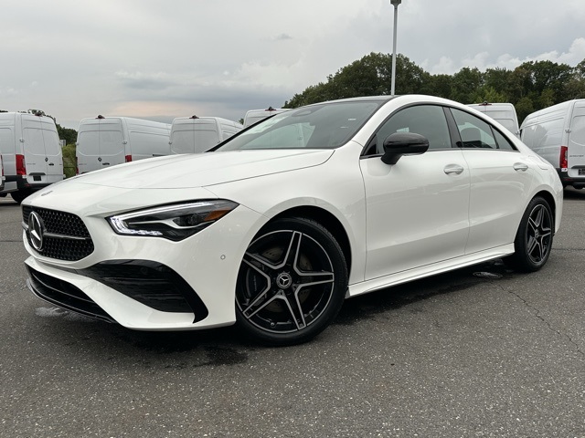 2026 Mercedes Benz CLA 250 4MATIC photo 3