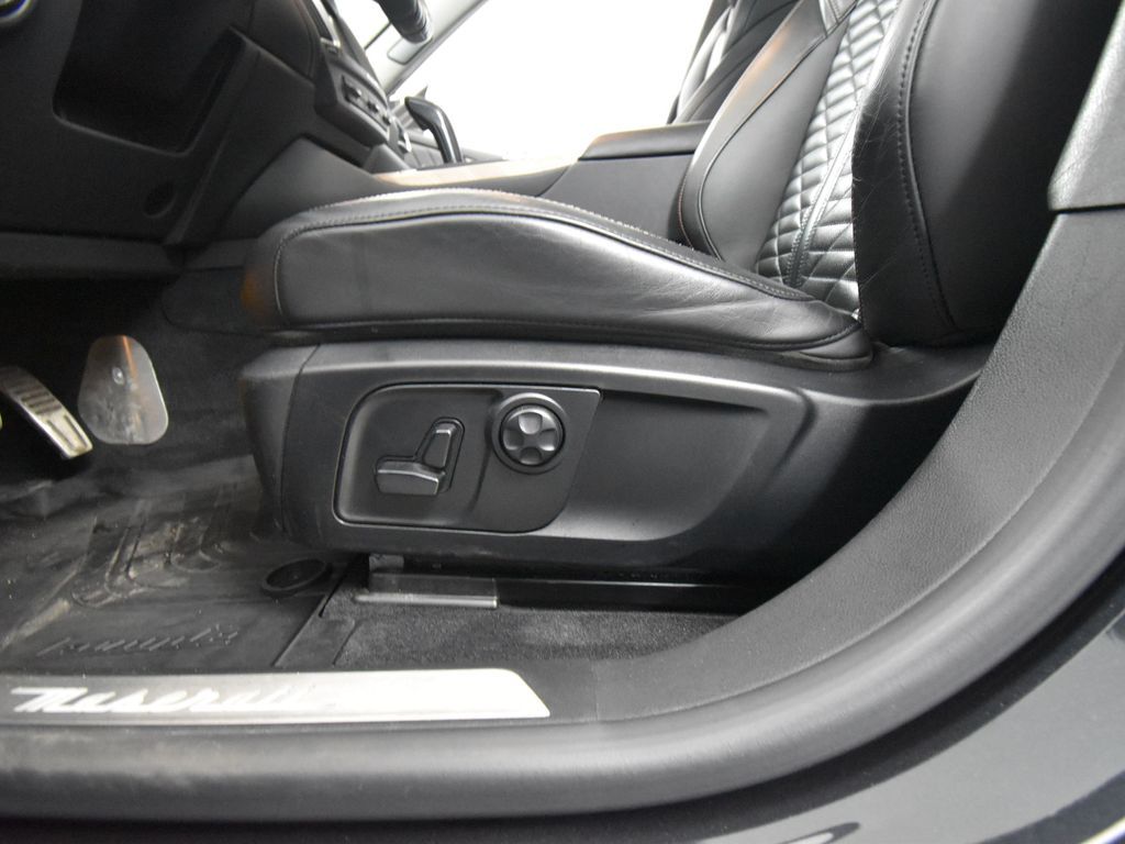 2020 Maserati Levante GTS photo 16