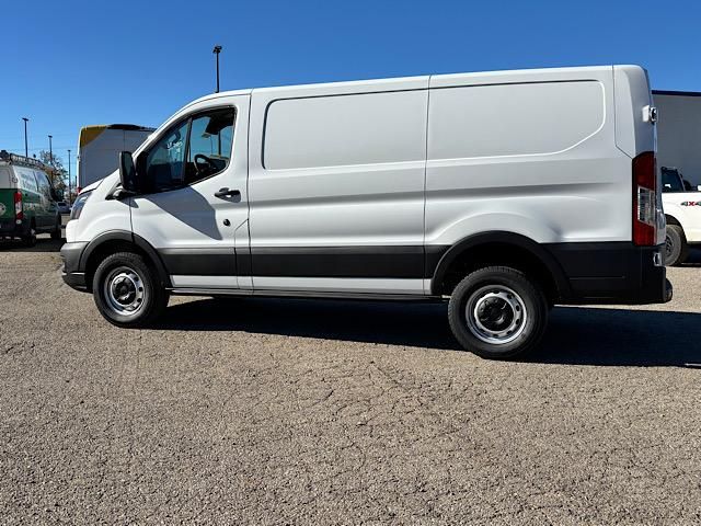 2024 Ford Transit photo 5
