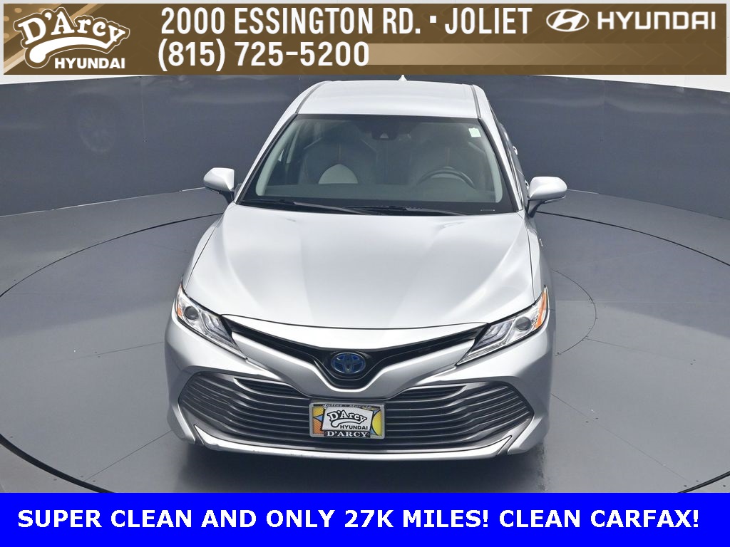 2020 Toyota Camry Hybrid XLE photo 14