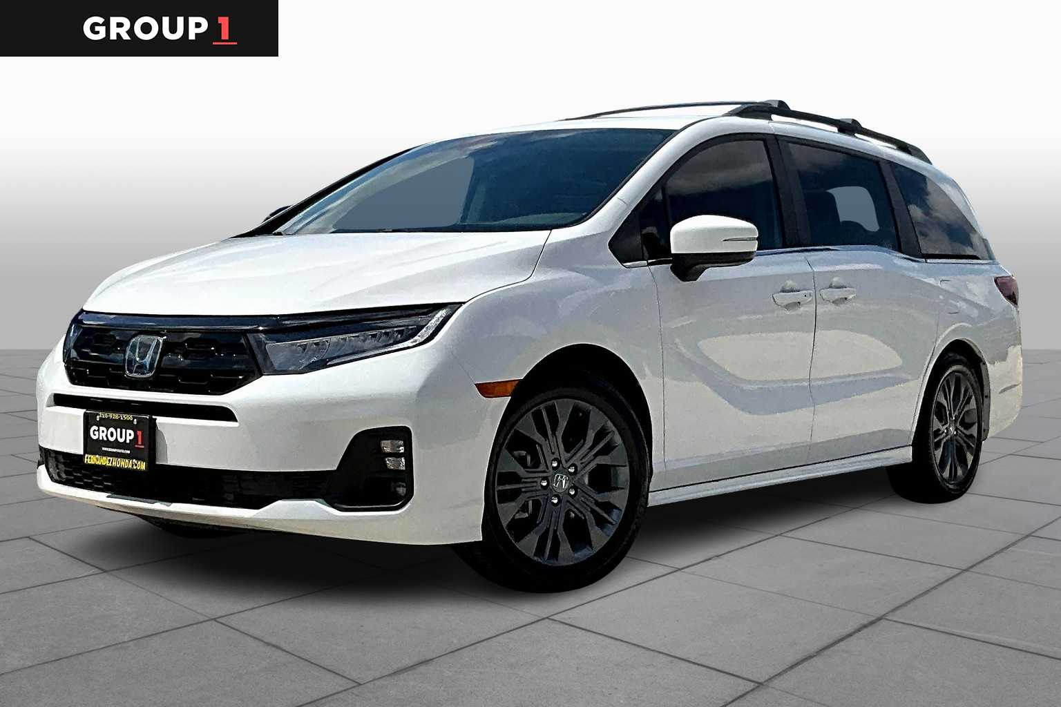 Pre-Owned 2025 Honda Odyssey Touring Mini-van, Passenger in San