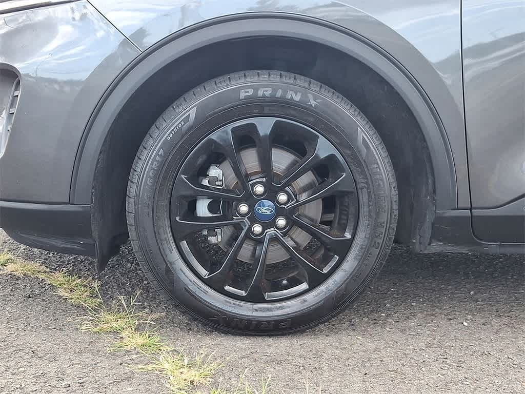 2020 Ford Escape SE Sport Hybrid photo 28