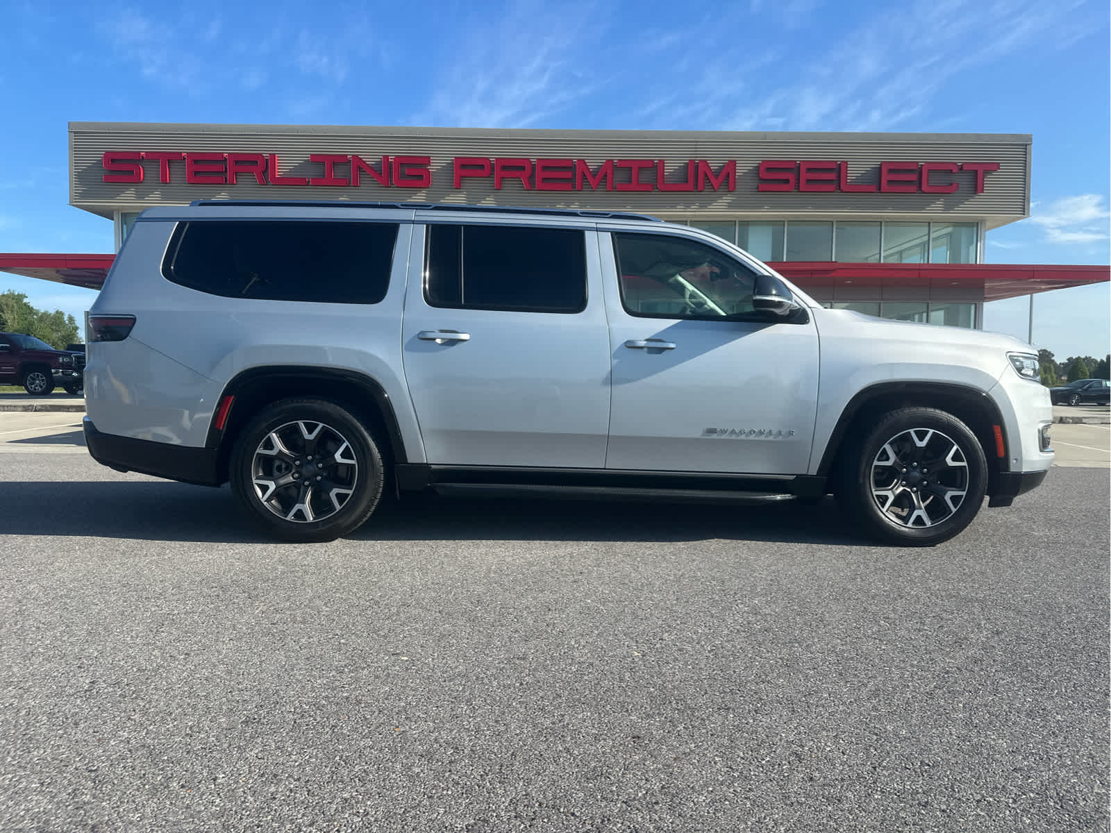 2023 Jeep Wagoneer L Series III's photo