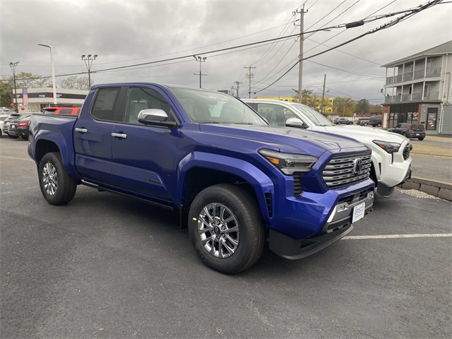 2025 Toyota Tacoma Limited's photo