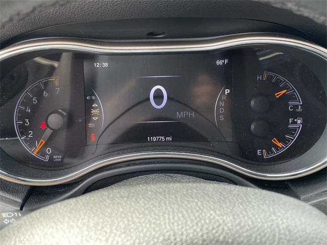 2015 Jeep Grand Cherokee Limited photo 31