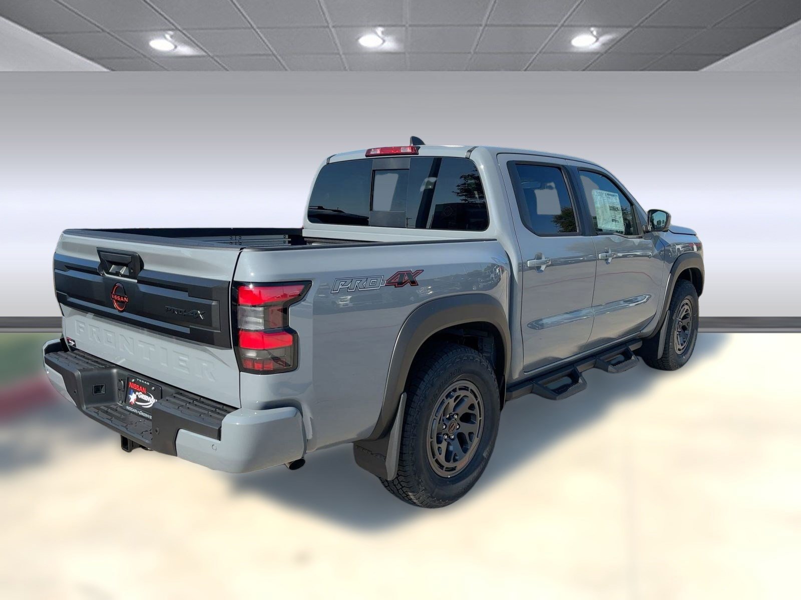 2026 Nissan Frontier PRO-4X photo 9