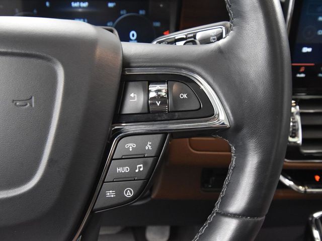 2024 Lincoln Navigator Reserve Luxury Monochromatic photo 21
