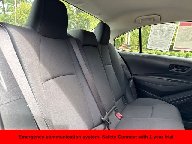 2022 Toyota Corolla LE photo 17