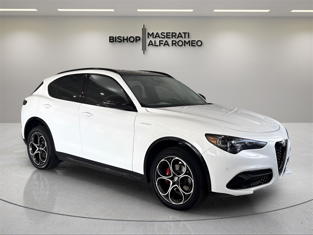 2024 Alfa Romeo Stelvio Veloce's photo