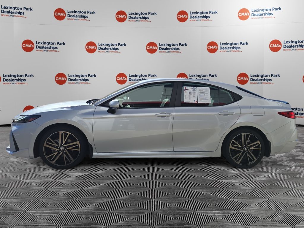 2025 Toyota Camry XSE photo 4