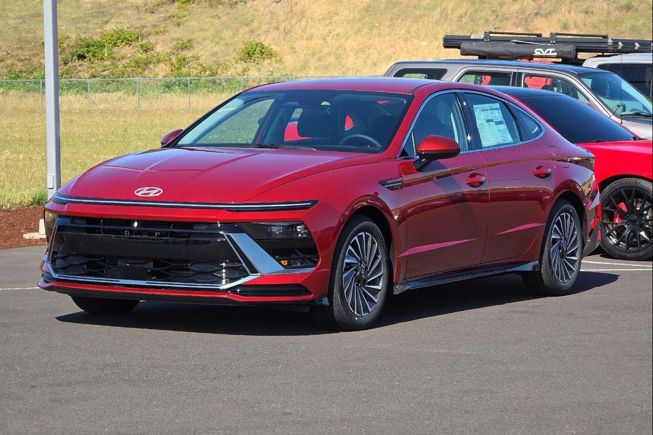2025 Hyundai Sonata Hybrid SEL photo 7