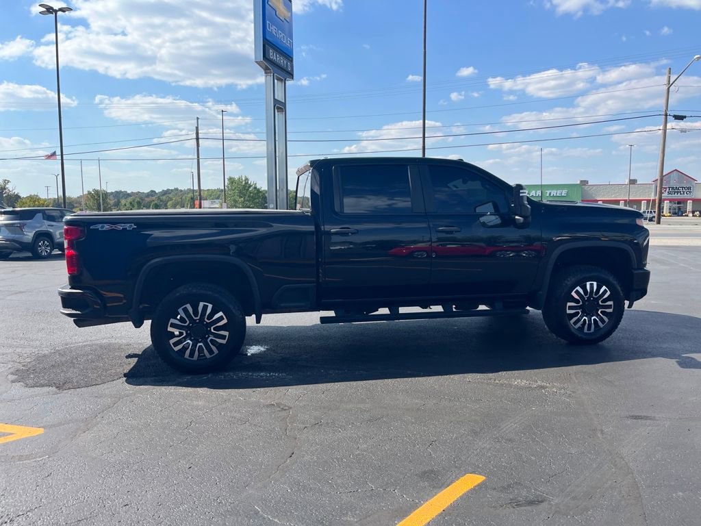 2023 Chevrolet Silverado 2500HD Custom photo 5