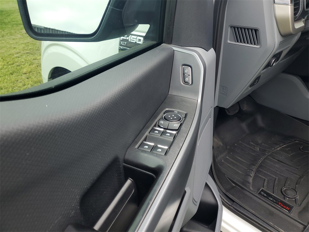 2021 Ford F-150 XLT photo 10