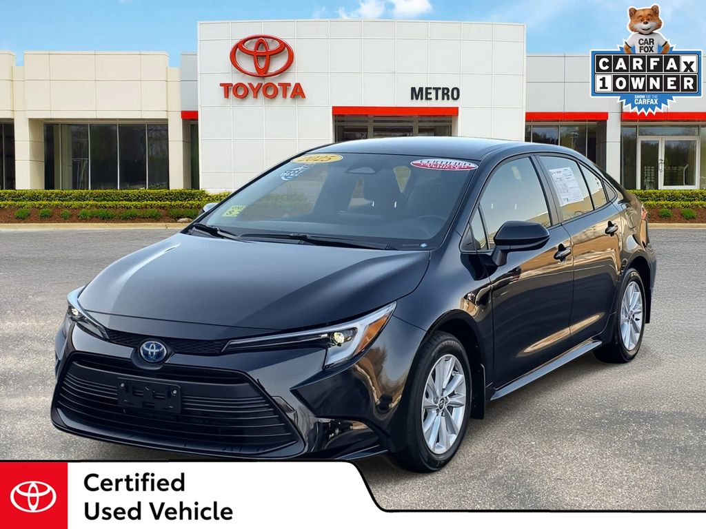 2025 Toyota Corolla LE