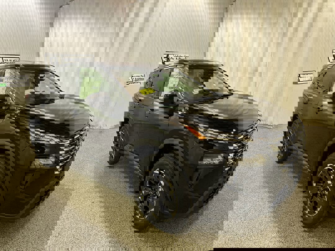 2026 Nissan Rogue SV's photo