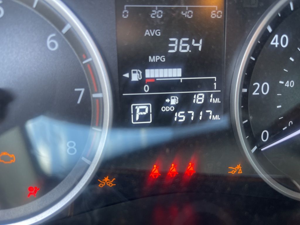 2025 Nissan Versa 1.6 S photo 7