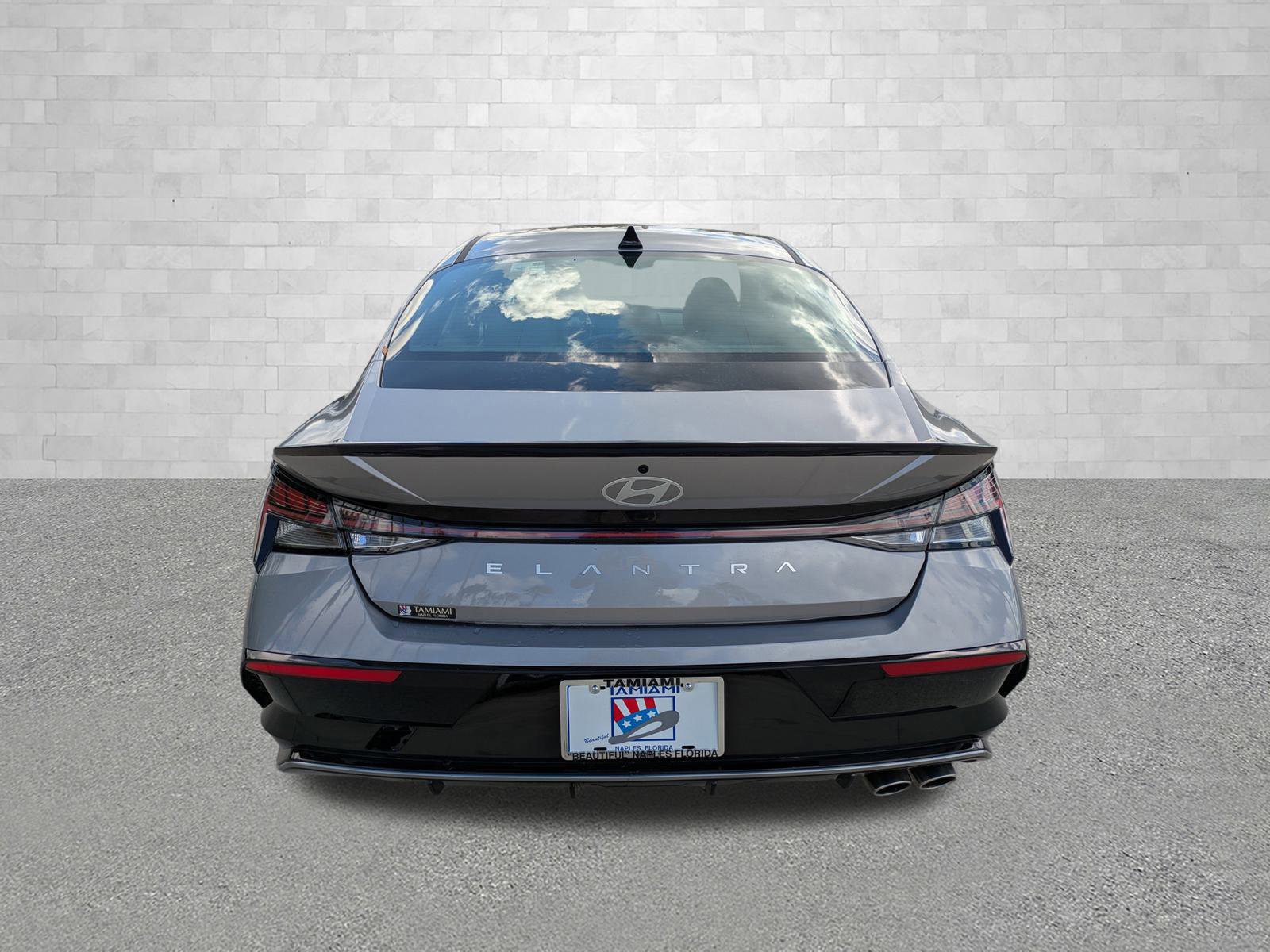 2025 Hyundai Elantra N Line photo 3