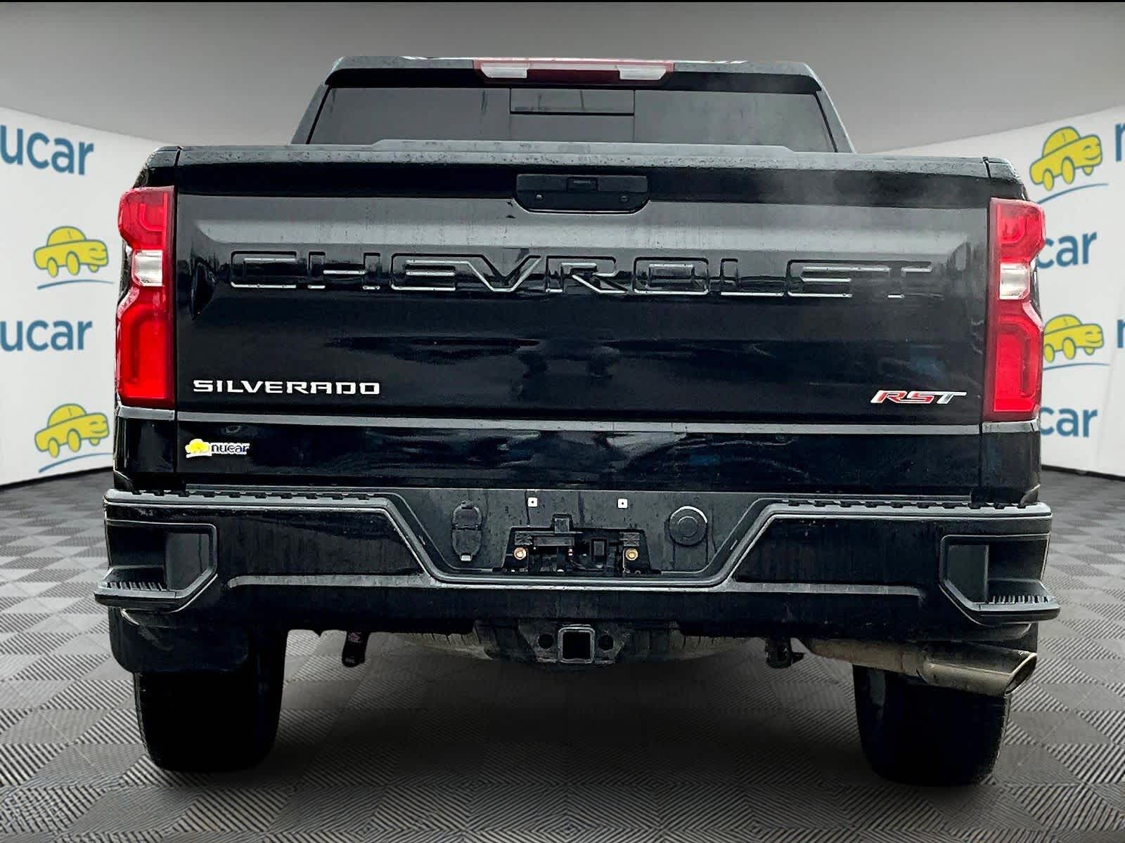 2021 Chevrolet Silverado 1500 RST photo 3