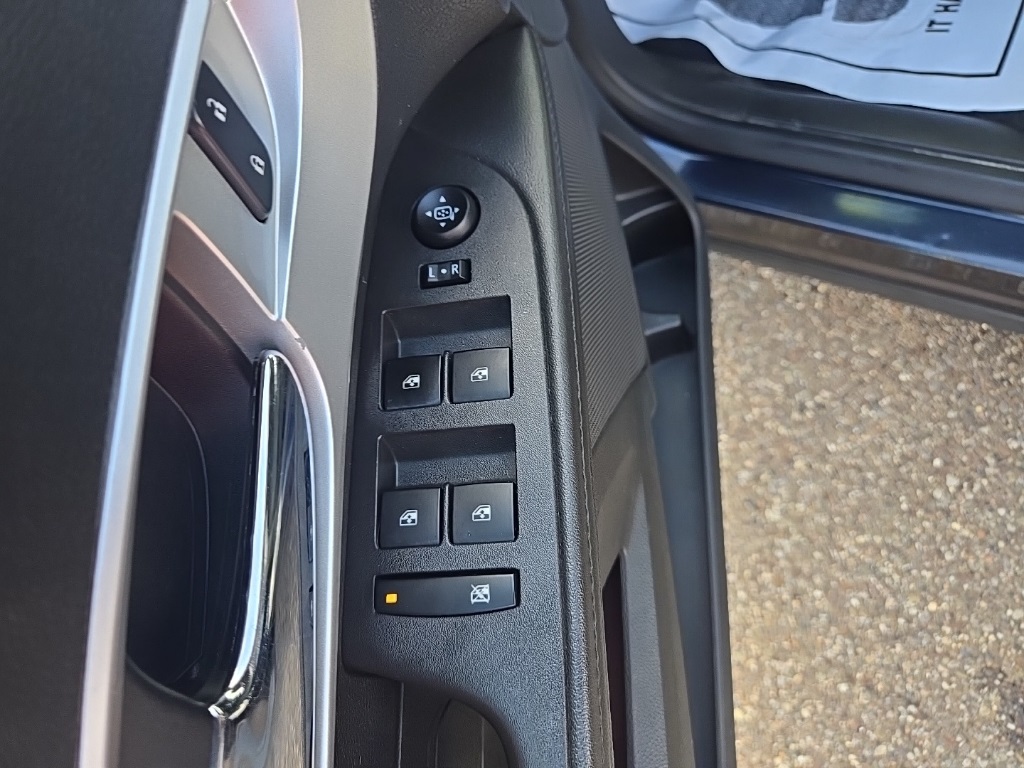 2015 Chevrolet Equinox LS photo 11