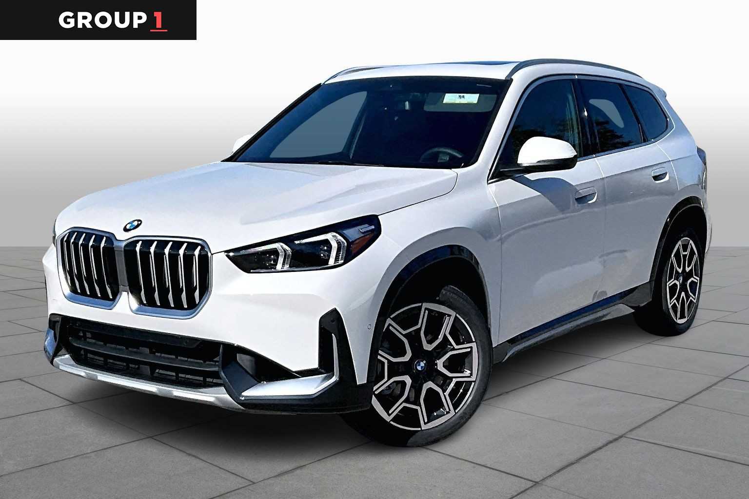 2026 BMW X1 28i's photo