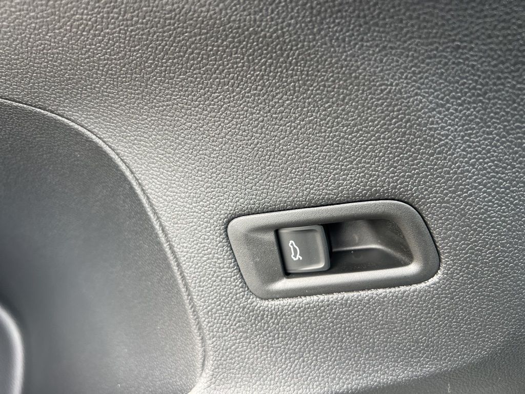 2026 Volkswagen Atlas SE Technology photo 21