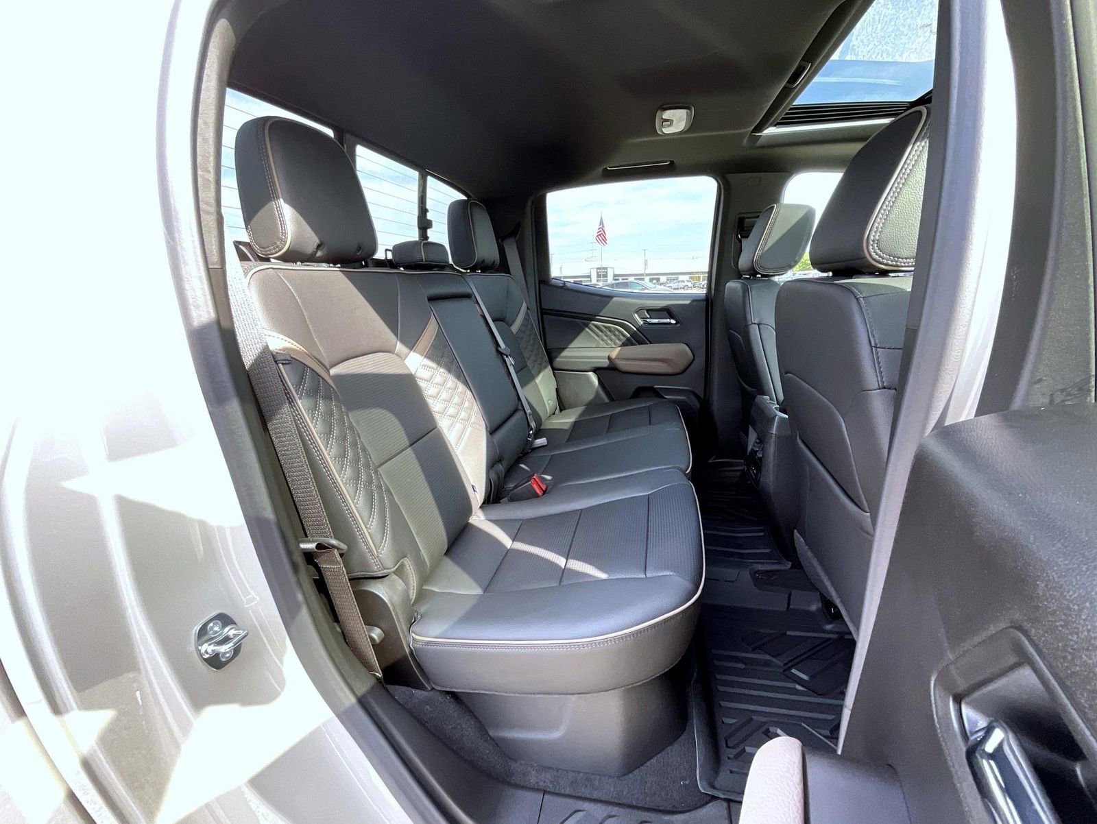 2026 Gmc Canyon Denali photo 18