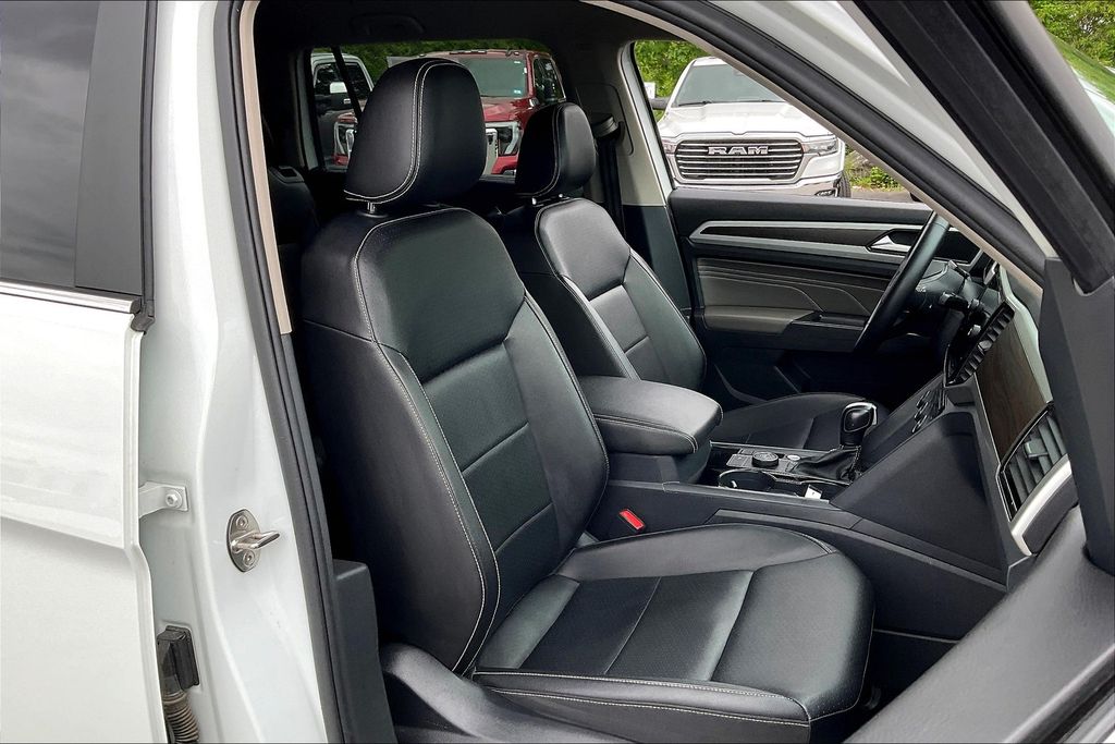 2022 Volkswagen Atlas V6 SE Technology photo 10