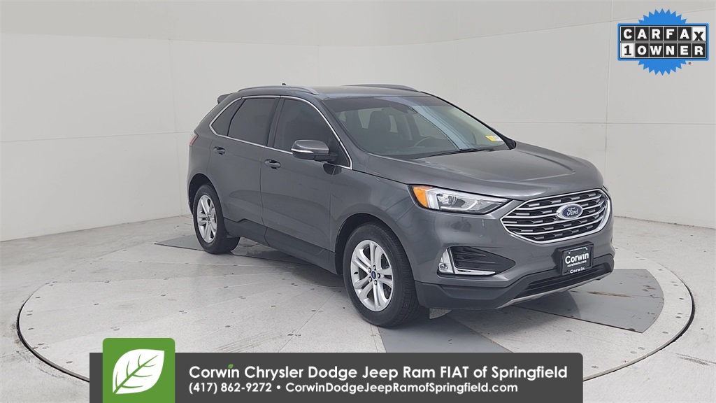 2020 Ford Edge SEL photo 3