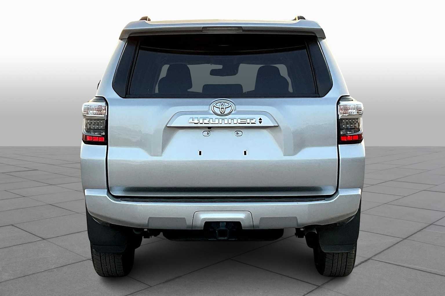 2024 Toyota 4Runner SR5 photo 4