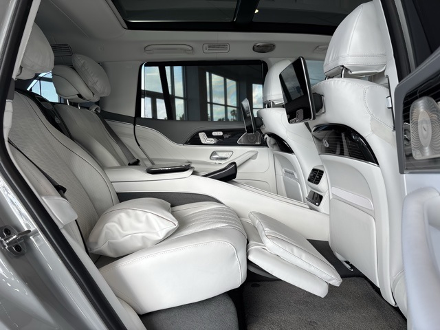2025 Mercedes Benz GLS Maybach 600 4MATIC photo 35