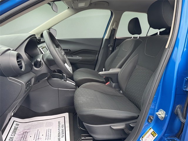 2021 Nissan Kicks S photo 10