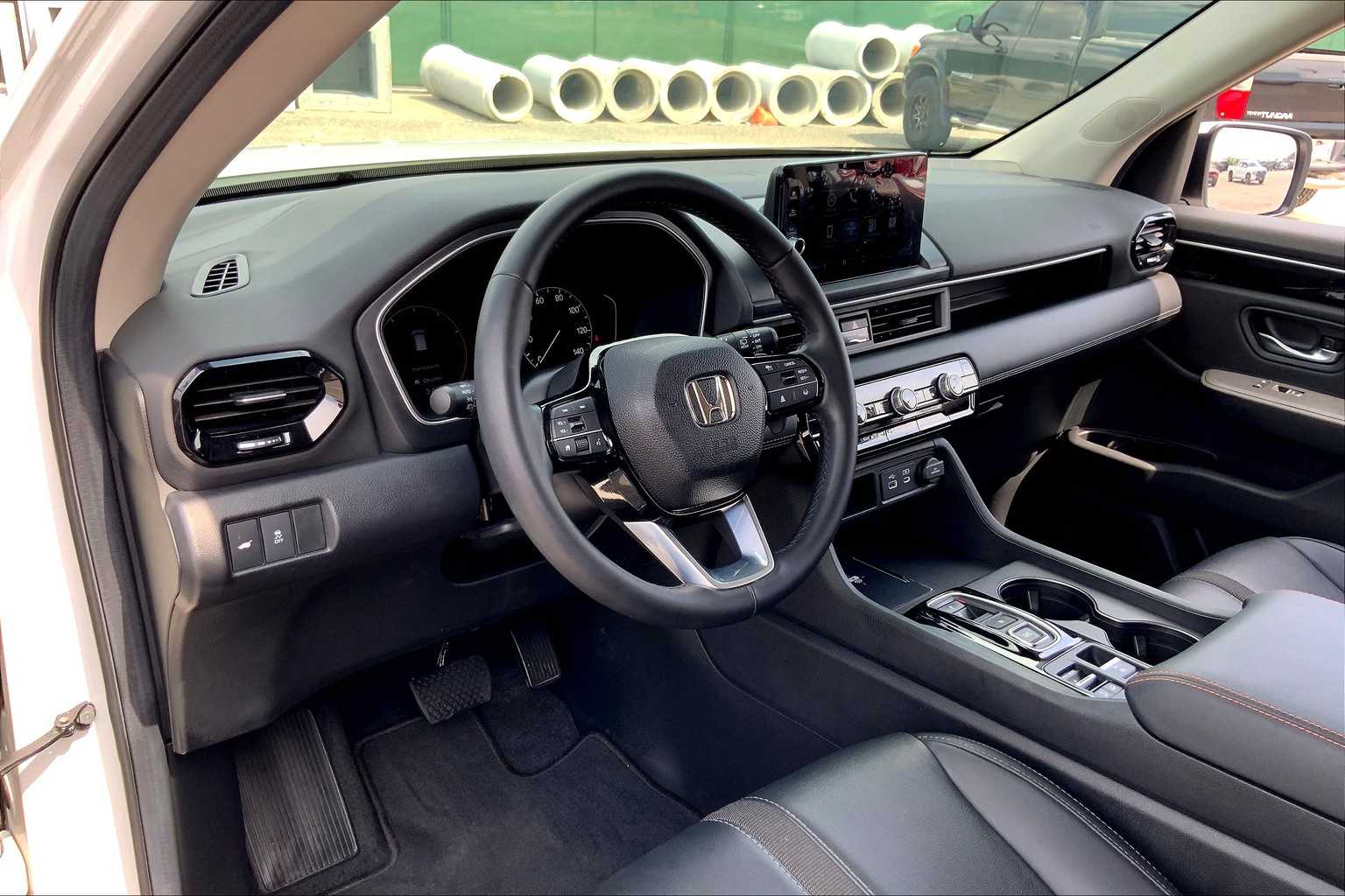 2025 Honda Pilot EX-L photo 16