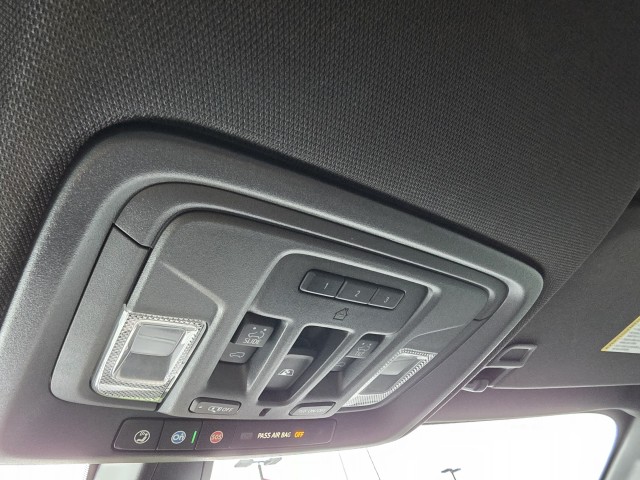 2022 Chevrolet Silverado 1500 High Country photo 4