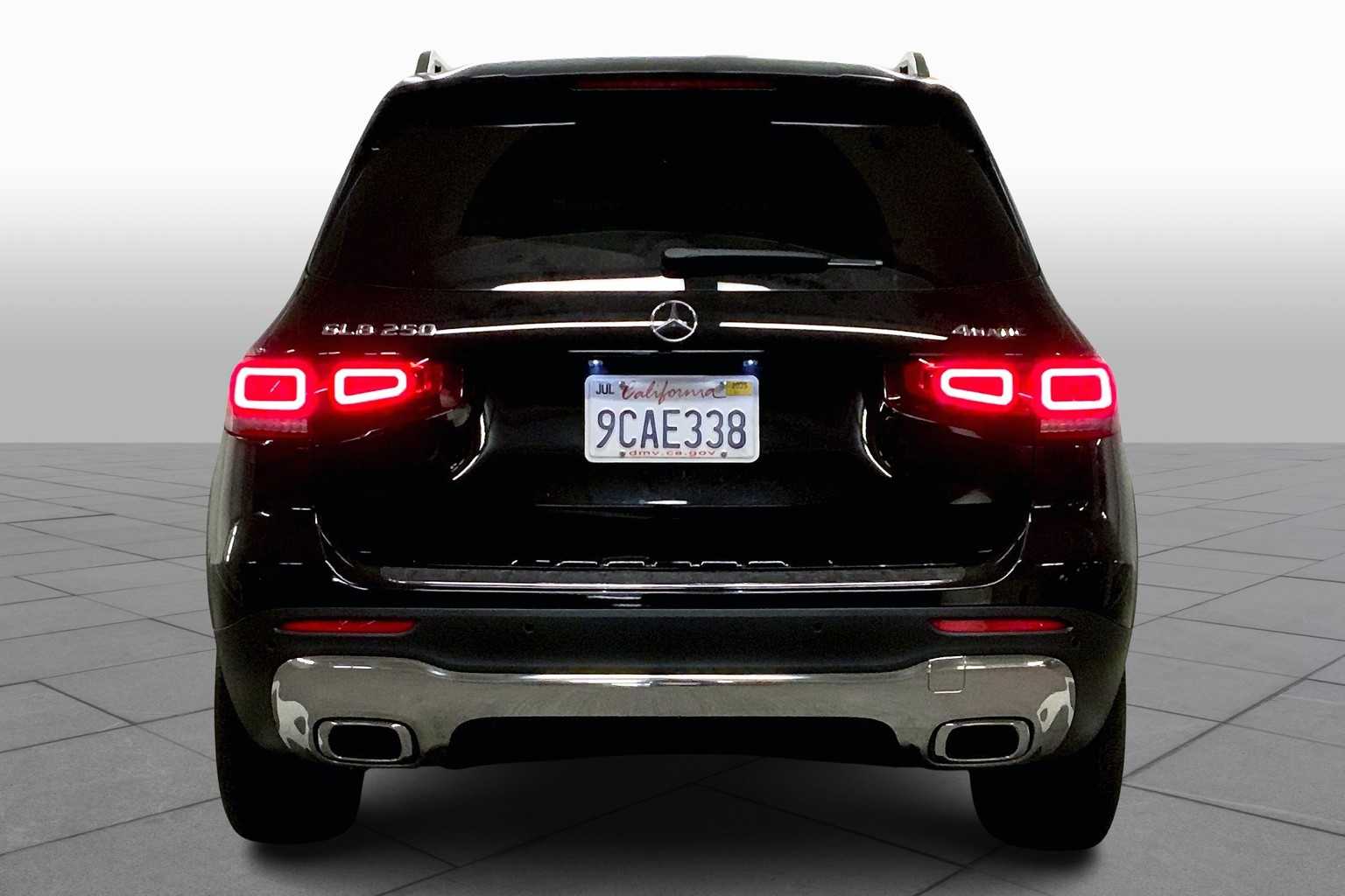 2021 Mercedes Benz GLB 250 4MATIC photo 4