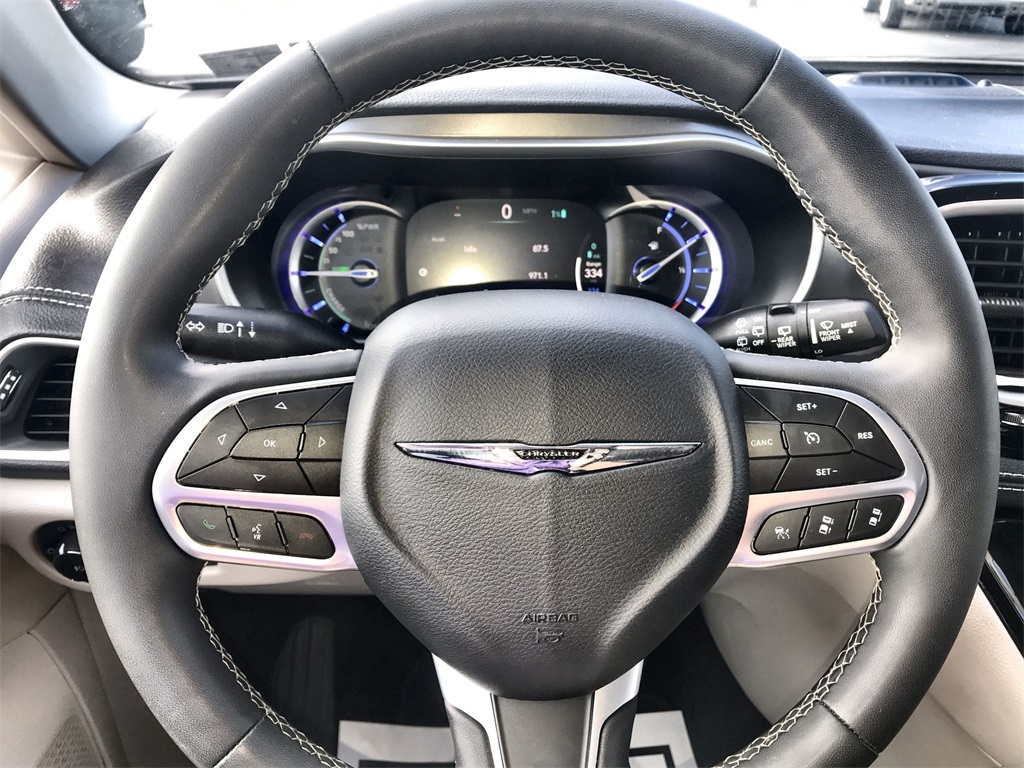 2023 Chrysler Pacifica Hybrid Touring L photo 14