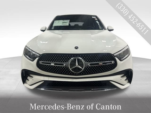 2026 Mercedes-Benz GLC Coupe GLC 300's photo