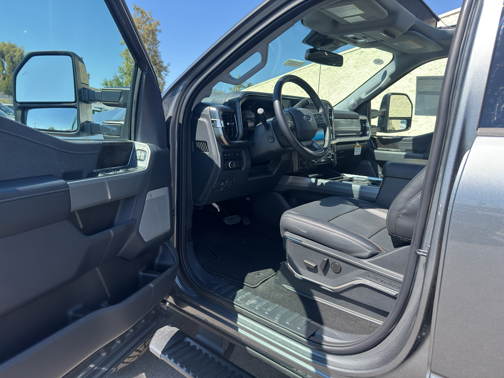 2024 Ford F-250 Lariat photo 20