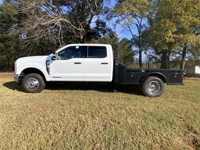 2026 Ford F-350 photo 4