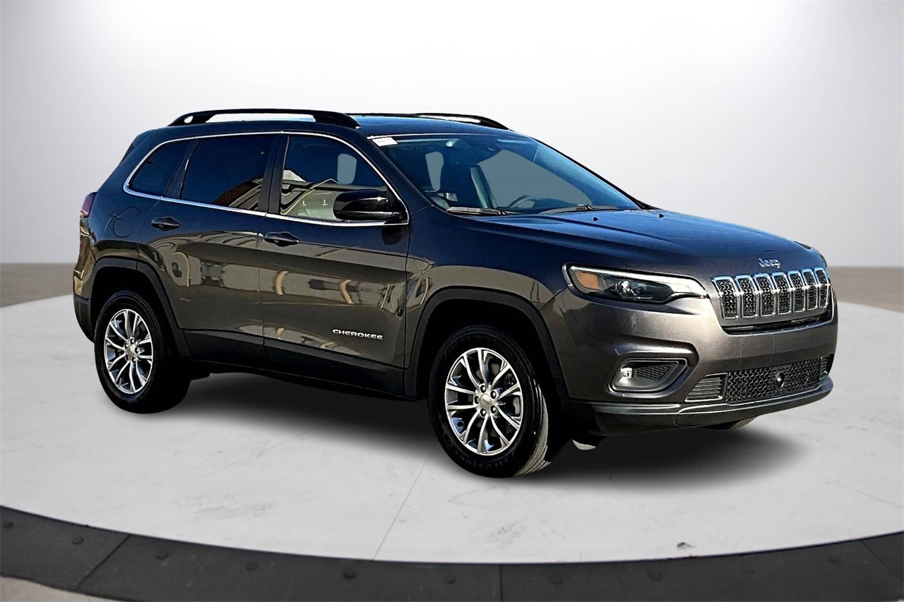 2022 Jeep Cherokee Latitude Lux's photo