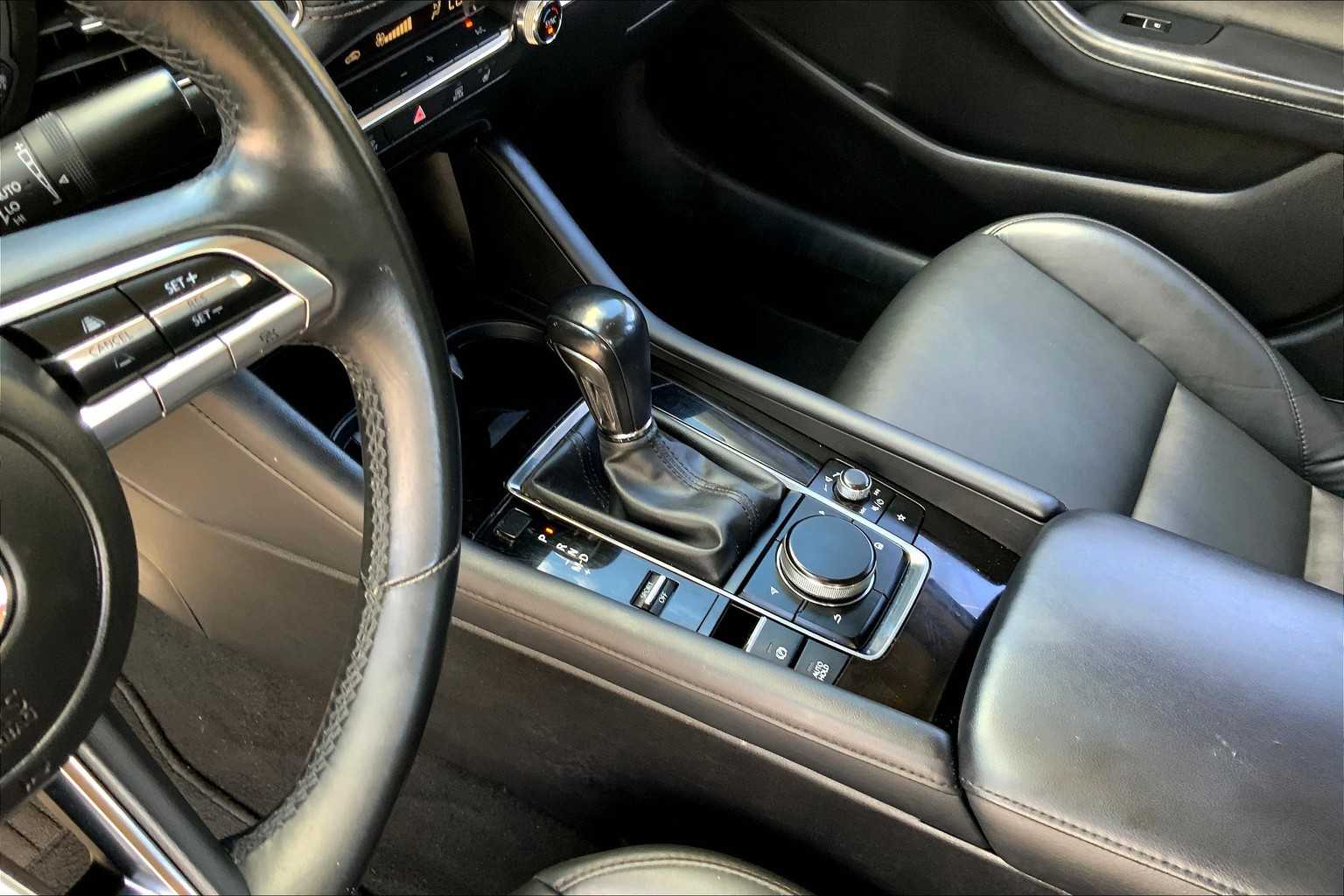 2022 Mazda Mazda3 Preferred photo 14
