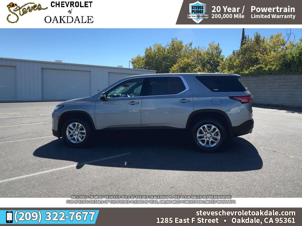 2023 Chevrolet Traverse LS photo 3