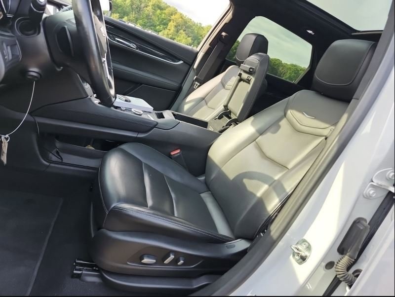 2022 Cadillac XT5 Premium Luxury photo 5