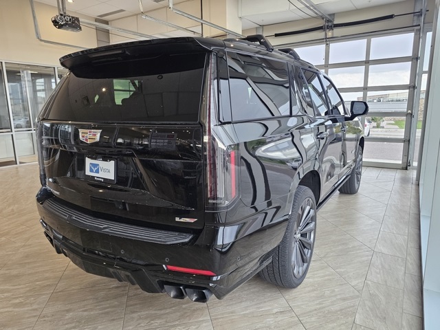 2025 Cadillac Escalade V-Series photo 2